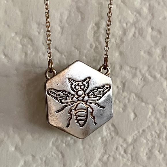 Gold Bee Stamped Hexagon Pendant Necklace - Picture 4 of 6